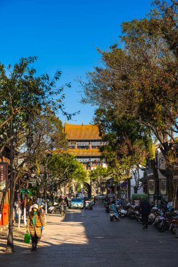 Dali, Çin - 1 Aralık 2023: Güneşli havada Eski Şehir, HDR Görüntü