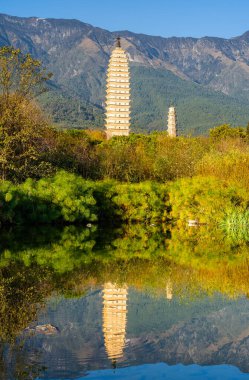Dali, Çin - 1 Aralık 2023: Dali, HDR Image 'daki Üç Pagodas Tapınağı