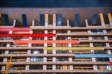 Chengdu, Çin - 2 Aralık 2023: Gece vakti Chengdu Şehri 'nin güzel manzarası