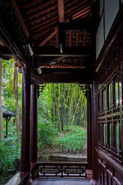 Chengdu, Çin - 2 Aralık 2023: Du Fu Thatched Cottage Park, HDR Image