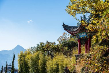 Lijiang, Yunnan, Çin - Aralık 12023: Güneşli havada eski bir kasaba, HDR Görüntü