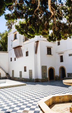 Cezayir, Cezayir - 7 Mayıs 2024: Güneşli Hava Tarihi Mimari, HDR Görüntü