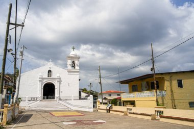 Taboga, Panama - 5 Şubat 2024: Sunny Weather 'daki Picturesque Adası, HDR Görüntü