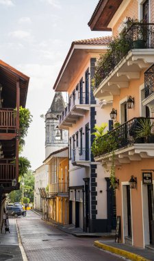 Panama Şehri, Panama - 4 Şubat 2024: Güneşli havada tarihi şehir merkezi, HDR Görüntü