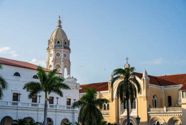 Panama Şehri, Panama - 4 Şubat 2024: Güneşli havada tarihi şehir merkezi, HDR Görüntü