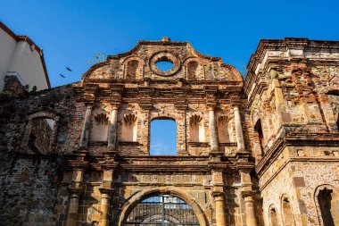 Panama Şehri, Panama - 4 Şubat 2024: Güneşli havada tarihi şehir merkezi, HDR Görüntü