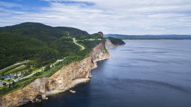 Perc, manzaralı sahil köyü Gaspe Yarımadası, Quebec, Kanada