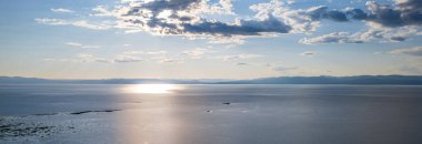 Kamouraska, Kanada - 3 Temmuz 2024: Riverside Village at Twilight, HDR Image 