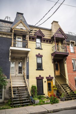 Montreal, Quebec, Kanada - 2 Temmuz 2024: Yazın Mont Kraliyet Bölgesi