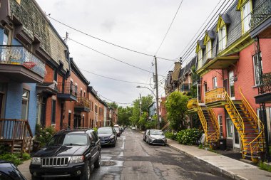 Montreal, Quebec, Kanada - 2 Temmuz 2024: Yazın Mont Kraliyet Bölgesi