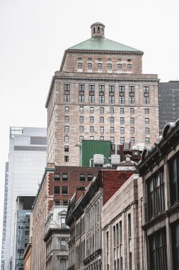 Montreal, Quebec, Kanada - 2 Temmuz 2024: Bulutlu havada Eski Bölge, HDR Görüntü