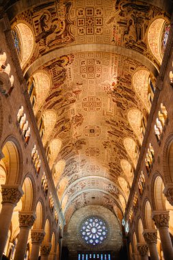 Sainte-Anne-de-Beaupr, Quebec, Kanada - 2 Temmuz 2024: Quebec 'teki En Büyük Bazilika, HDR Görüntü