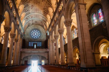 Sainte-Anne-de-Beaupr, Quebec, Kanada - 2 Temmuz 2024: Quebec 'teki En Büyük Bazilika, HDR Görüntü