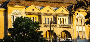 Szeged, Macaristan - 3 Temmuz 2024: Sunny Weather 'daki Tarihi Şehir Merkezi, HDR Görüntü
