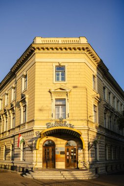Szeged, Macaristan - 3 Temmuz 2024: Sunny Weather 'daki Tarihi Şehir Merkezi, HDR Görüntü