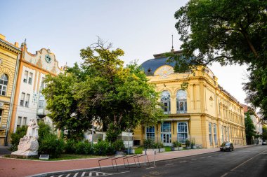 Szeged, Macaristan - 3 Temmuz 2024: Sunny Weather 'daki Tarihi Şehir Merkezi, HDR Görüntü