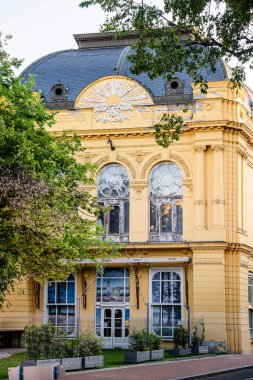 Szeged, Macaristan - 3 Temmuz 2024: Sunny Weather 'daki Tarihi Şehir Merkezi, HDR Görüntü