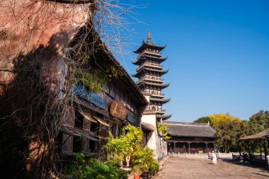 Wuzhen, Çin - 3 Aralık 2023: Kışın tarihi şehir merkezi, HDR Image