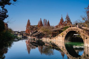 Wuzhen, Çin - 3 Aralık 2023: Kışın tarihi şehir merkezi, HDR Image