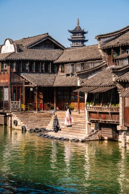 Wuzhen, Çin - 3 Aralık 2023: Kışın tarihi şehir merkezi, HDR Image