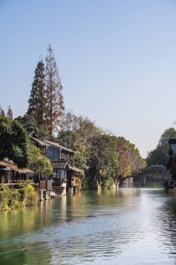 Wuzhen, Çin - 3 Aralık 2023: Sonbaharda tarihi kent merkezi, HDR Image