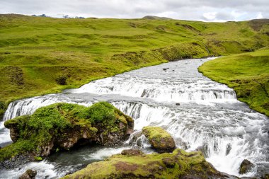 Güney İzlanda 'daki Skogafoss Şelalesi, HDR Görüntü