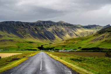 Eyjafjallajokull yakınlarındaki İzlanda Güney Sahili manzarası, HDR Görüntü