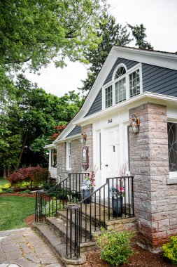 Niagara Gölü, Kanada - 3 Temmuz 2024: Bulutlu havada tarihi merkez, HDR Görüntü