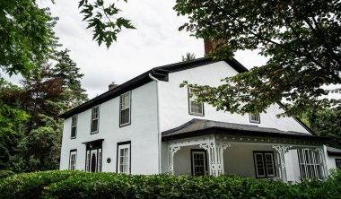 Niagara Gölü, Kanada - 3 Temmuz 2024: Bulutlu havada tarihi merkez, HDR Görüntü