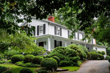 Niagara Gölü, Kanada - 3 Temmuz 2024: Bulutlu havada tarihi merkez, HDR Görüntü