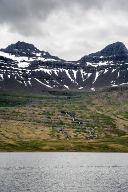 İzlanda 'daki Doğu Fiyortlarının Manzaraları, HDR Görüntü
