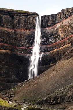 Hengifoss Şelalesi, Orta İzlanda, HDR Görüntü