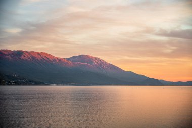 Ohri Gölü 'nün gece manzarası, Kuzey Makedonya