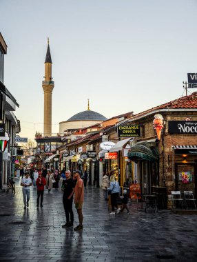 Ohri, Kuzey Makedonya - 23 Ekim 2024: Günbatımında tarihi kent merkezi, HDR Görüntü