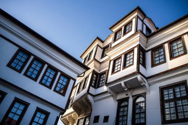 Ohri, Kuzey Makedonya - 23 Ekim 2024: Günbatımında tarihi kent merkezi, HDR Görüntü