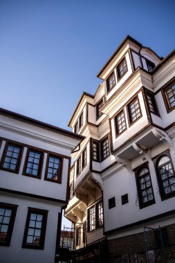 Ohri, Kuzey Makedonya - 23 Ekim 2024: Günbatımında tarihi kent merkezi, HDR Görüntü