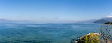 Kuzey Makedonya 'daki Aziz Naum Manastırı manzarası