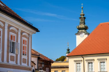 Zagreb, Hırvatistan - 07 Eylül 2024: Sonbaharda tarihi kent merkezi, HDR resmi