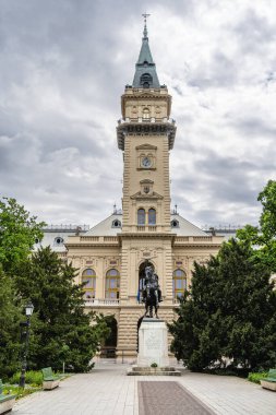 SEZEGED, HUNGARY, 01 AĞUSTOS, 2024: Szeged, Macaristan, Avrupa 'daki eski kentte mimari ayrıntı