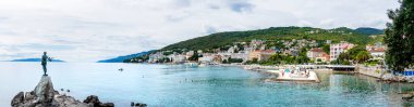 Opatija, Hırvatistan - 7 Eylül 2024: Sonbaharda sahil beldesi, HDR Image