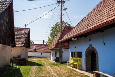 Stara Hora, Slovakya - 13 Ağustos 2024: Yazın tarihi köy, HDR Görüntü