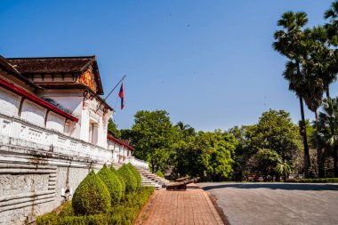 Luang Prabang, Laos - 25 Ocak 2025: Güneşli havada Kraliyet Sarayı, HDR Görüntü