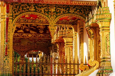 Luang Prabang, Laos - 25 Ocak 2025: Güneşli havada Kraliyet Sarayı, HDR Görüntü