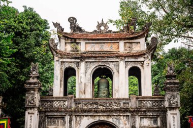 Hanoi, Vietnam - 15 Ocak 2025: Edebiyat Tapınağı (Konfüçyüs Tapınağı)