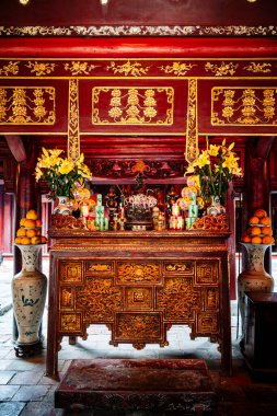 Hanoi, Vietnam - 15 Ocak 2025: Edebiyat Tapınağı (Konfüçyüs Tapınağı)