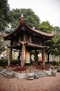 Hanoi, Vietnam - 15 Ocak 2025: Edebiyat Tapınağı (Konfüçyüs Tapınağı)