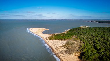 Pertuis de Maumusson, Fransa 'daki deniz ve kumsal manzarası 