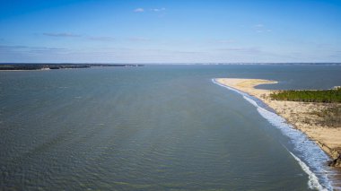 Pertuis de Maumusson, Fransa 'daki deniz ve kumsal manzarası 