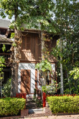 Luang Prabang, Laos - 25 Ocak 2025: Güneşli havalarda Tarih Merkezi, HDR Görüntü