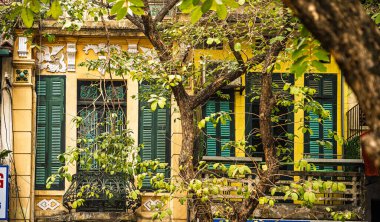 Hanoi, Vietnam - 23 Ocak 2025: Hanoi 'nin Eski Mahallesi Kış Zamanı